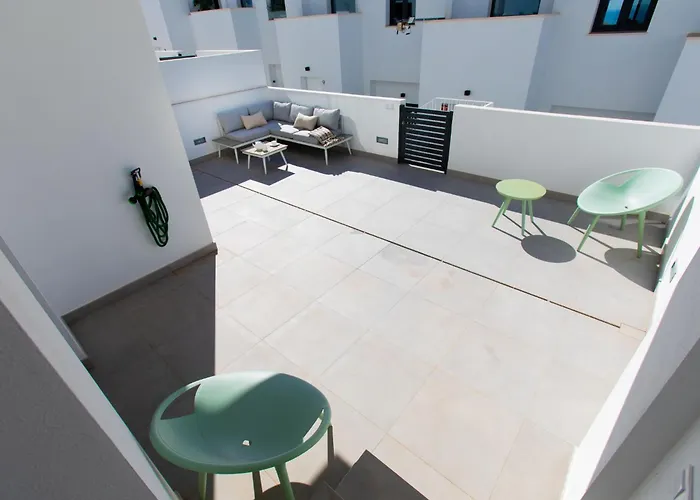 Skyhill By Interhome נרחה