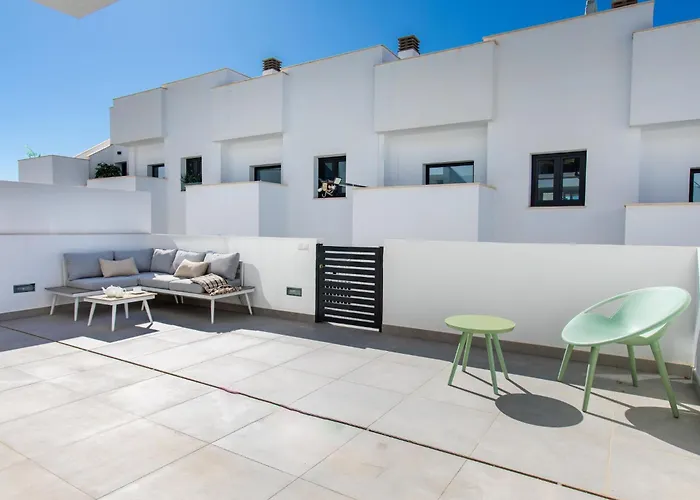 Skyhill By Interhome נרחה