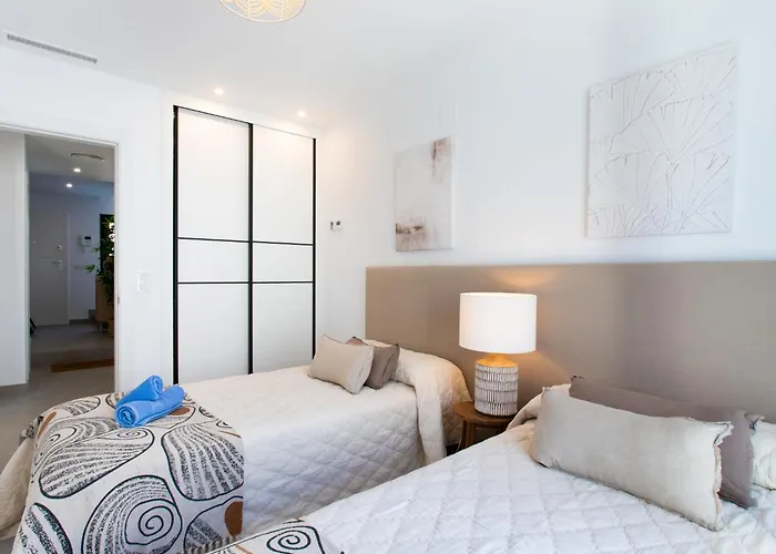 Skyhill By Interhome * נרחה